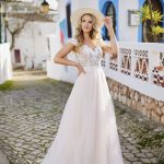 jessie-k-23106-tres-chic-prinses-bruidswinkel-bruidsboetiek-de-blauwe-hoeve-apeldoorn-bruidsmode