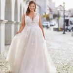 miss-emily-23311-tres-chic-prinses-bruidswinkel-bruidsboetiek-de-blauwe-hoeve-apeldoorn-bruidsmode