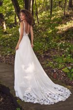 lillian-west-trouwjurk-66240-bruidsmode-apeldoorn-bruidsboetiek-de-blauwe-hoeve-bruidsjurk-justin-alexander