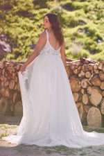 lillian-west-trouwjurk-66245-bruidsboetiek-de-blauwe-hoeve-bruidsmode-apeldoorn-trouwjurk-boho-romantisch