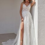 11359_Ordell_Adore-Justin-Alexander-bruidsboetiek-de-blauwe-hoeve-trouwjurk-bruidsmode split sexy kant romantisch