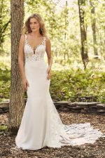 Bruidsboetiek de Blauwe Hoeve_bruidsmode Apeldoorn_fit n flare_mermaid_trouwjurk_boho_romantisch_Lillian West_66338