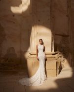 Bruidsboetiek de Blauwe Hoeve_Bruidsmode_Fit n Flare_boho_weddingdress_vintage_trouwjurk_gehaakt_Adriana Alier_Alma Novia_Heather