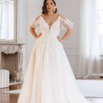 jarice-classy-trouwjurk-bruidsboetiek de blauwe hoeve-bruidsmode-apeldoorn-bruidjurk