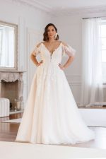 jarice-classy-trouwjurk-bruidsboetiek de blauwe hoeve-bruidsmode-apeldoorn-bruidjurk