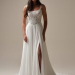 Rebecca-Ingram-cory-trouwjurk-maggie-sottero-bruidsboetiek-de-blauwe-hoeve-apeldoorn-bruidsmode