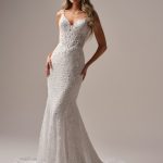 Rebecca-Ingram-isabella-trouwjurk-maggie-sottero-bruidsboetiek-de-blauwe-hoeve-apeldoorn-bruidsmode