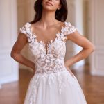 kiara-bianco-evento-trouwjurk-bruidswinkel-bruidsmode-apeldoorn-bruidsboetiek-de-blauwe-hoeve