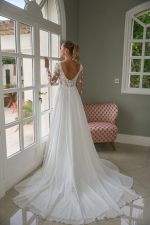 diane legrand-2515-trouwjurk-bruidsboetiek de blauwe hoeve-bruidsmode-apeldoorn-bruidjurk