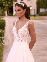 Bianco Evento-Lerodea-bruidsboetiek-de-blauwe-hoeve-bruidsmode-apeldoorn