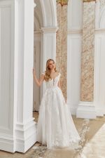 trouwjurk-sincerity-44543-bruidsmode-apeldoorn-bruidsboetiek-de-blauwe-hoeve-justin-alexander