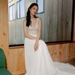 trouwjurk-adore-Meadow-bruidsmode-apeldoorn-bruidsboetiek-de-blauwe-hoeve-justin-alexander