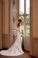 Kendall-Justin-Alexander-trouwjurk-bruidswinkel-bruidsmode-apeldoorn-bruidsboetiek-de-blauwe-hoeve