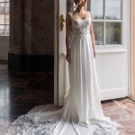 Diane Legrand-10018-trouwjurk-bruidswinkel-bruidsmode-apeldoorn-bruidsboetiek-de-blauwe-hoeve