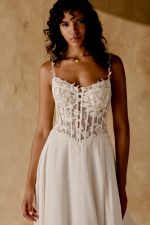 Lillian West-66446-trouwjurk-bruidswinkel-bruidsmode-apeldoorn-bruidsboetiek-de-blauwe-hoeve
