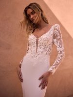 Bianco Evento-Evangelina-trouwjurk-bruidswinkel-bruidsmode-apeldoorn-bruidsboetiek-de-blauwe-hoeve