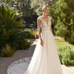 Alma Novia- Marel-trouwjurk-bruidswinkel-bruidsmode-apeldoorn-bruidsboetiek-de-blauwe-hoeve