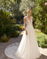 Alma Novia- Marel-trouwjurk-bruidswinkel-bruidsmode-apeldoorn-bruidsboetiek-de-blauwe-hoeve