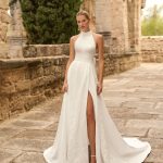 Adriana Alier- Prado-trouwjurk-bruidswinkel-bruidsmode-apeldoorn-bruidsboetiek-de-blauwe-hoeve