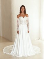 Serene- By Madi Lane-Blue-trouwjurk-bruidswinkel-bruidsmode-apeldoorn-bruidsboetiek-de-blauwe-hoeve