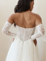 Serene- By Madi Lane-Lilac-trouwjurk-bruidswinkel-bruidsmode-apeldoorn-bruidsboetiek-de-blauwe-hoeve