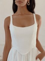 Serene- By Madi Lane-Tango-trouwjurk-bruidswinkel-bruidsmode-apeldoorn-bruidsboetiek-de-blauwe-hoeve