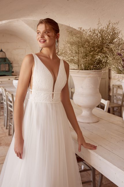 Lillian West- 66384 -trouwjurk-bruidswinkel-bruidsmode-apeldoorn-bruidsboetiek-de-blauwe-hoeve