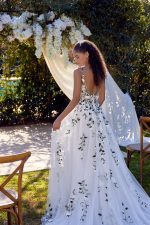 Lillian West- 66437 -trouwjurk-bruidswinkel-bruidsmode-apeldoorn-bruidsboetiek-de-blauwe-hoeve