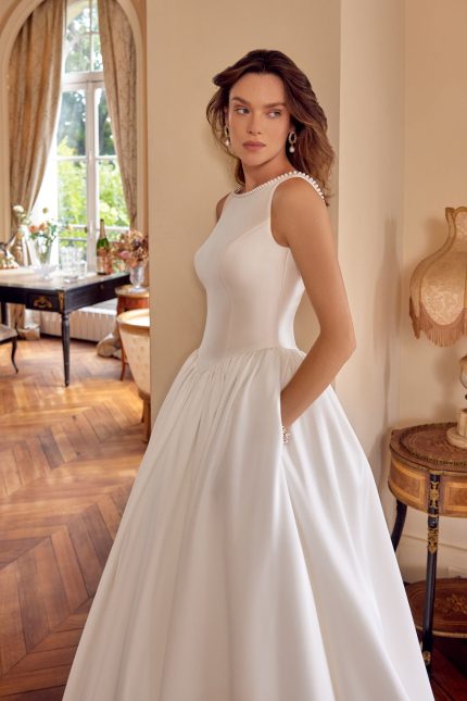 Lillian West- 88504 -trouwjurk-bruidswinkel-bruidsmode-apeldoorn-bruidsboetiek-de-blauwe-hoeve