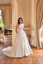 Lillian West- 88504 -trouwjurk-bruidswinkel-bruidsmode-apeldoorn-bruidsboetiek-de-blauwe-hoeve