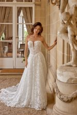 Lillian West- 88510 -trouwjurk-bruidswinkel-bruidsmode-apeldoorn-bruidsboetiek-de-blauwe-hoeve