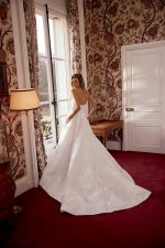 Lillian West- 88535 -trouwjurk-bruidswinkel-bruidsmode-apeldoorn-bruidsboetiek-de-blauwe-hoeve