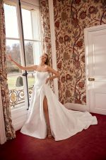 Lillian West- 88535 -trouwjurk-bruidswinkel-bruidsmode-apeldoorn-bruidsboetiek-de-blauwe-hoeve